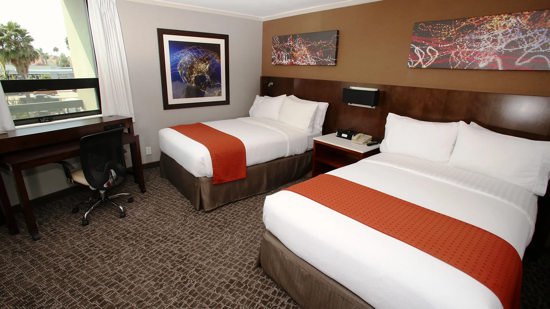 Holiday Inn Long Beach - Airport By Ihg