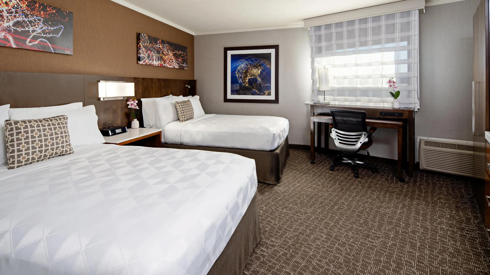 Holiday Inn Long Beach - Airport By Ihg Hotel