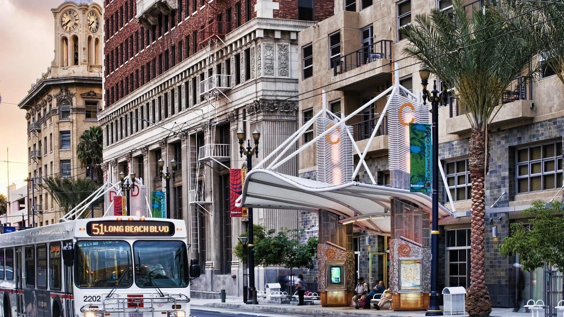 Hotel Holiday Inn Long Beach - Airport By Ihg